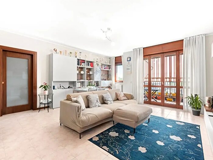 Appartamento trilocale in vendita in Via dei Giusti, Lacchiarella
