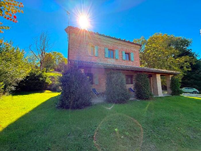 Casa con 6 locali in vendita in Contrada Colle, San Ginesio