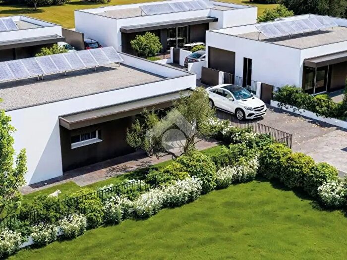 Appartamento quadrilocale in vendita in Via Brenta, Castelfranco Veneto