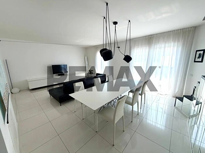 Appartamento trilocale in vendita in Via Guerrazzi, Bergamo