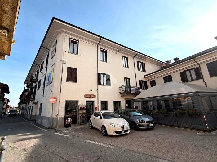 Appartamento bilocale in vendita in Piazza Buniva, Piscina