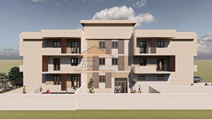 Appartamento quadrilocale in vendita in Via Giuseppe Verdi, Giugliano In Campania