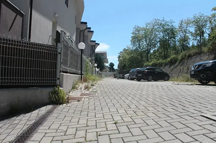 Casa con 5 locali in affitto in Pescara