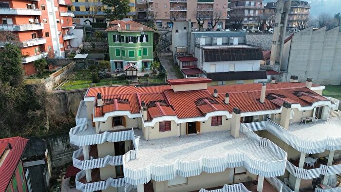 Appartamento con 6 locali in vendita in Via Armando Diaz, Fiuggi