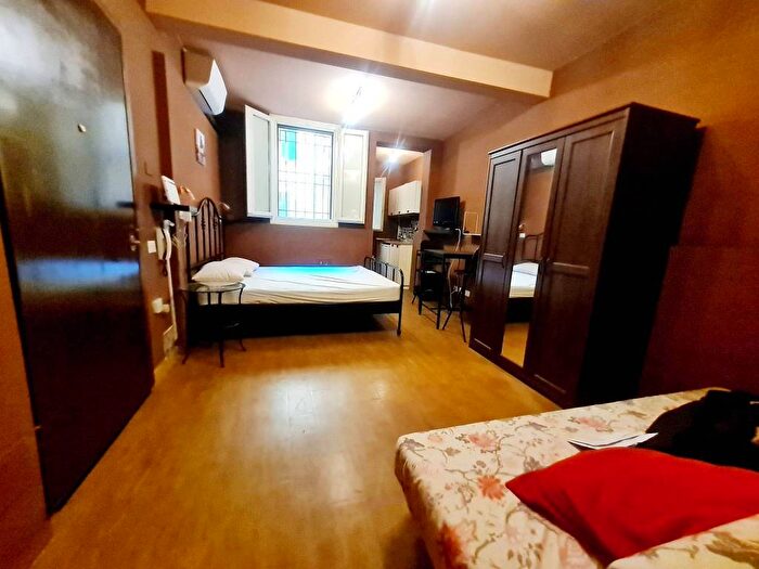 Appartamento monolocale in affitto in Via Mascarella, Irnerio, Bologna