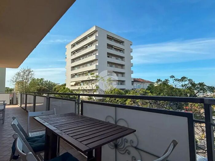 Appartamento trilocale in vendita in Via Emilia, Misano Adriatico