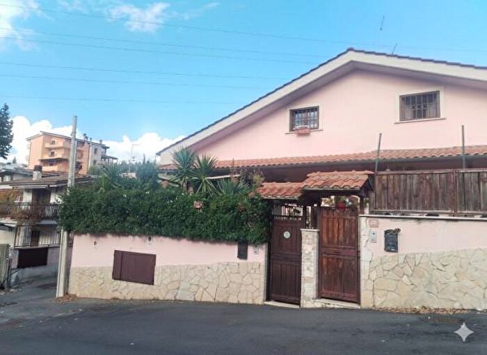 Appartamento quadrilocale in vendita in Guidonia Montecelio