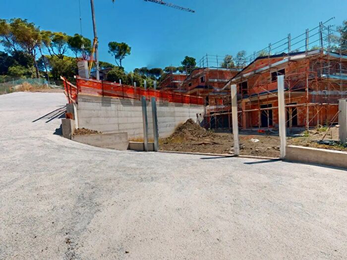 Appartamento con 5 locali in vendita in Magione