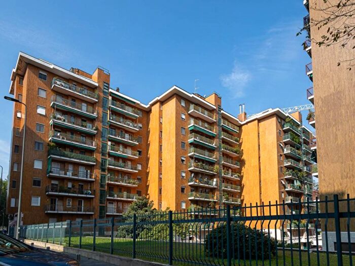 Appartamento bilocale in affitto in Via Antonio Panizzi, Lorenteggio, Milano