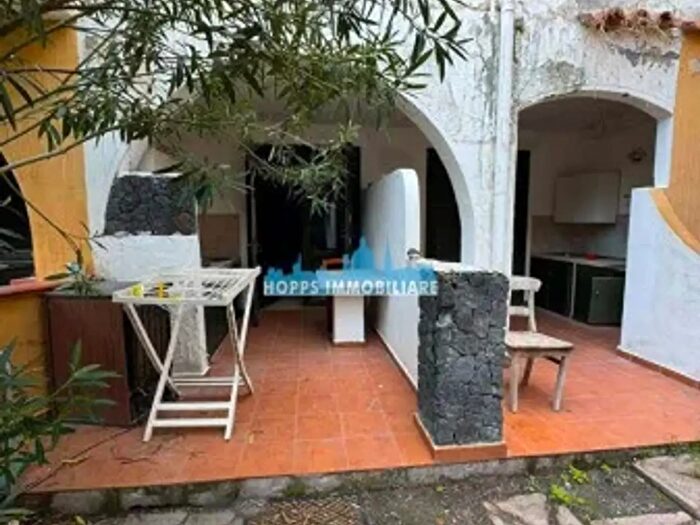 Appartamento bilocale in vendita in Lipari