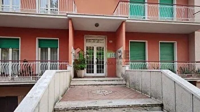 Appartamento con 6 locali in vendita in Via Papa Giovanni XXIII Chieti Ch, Chieti