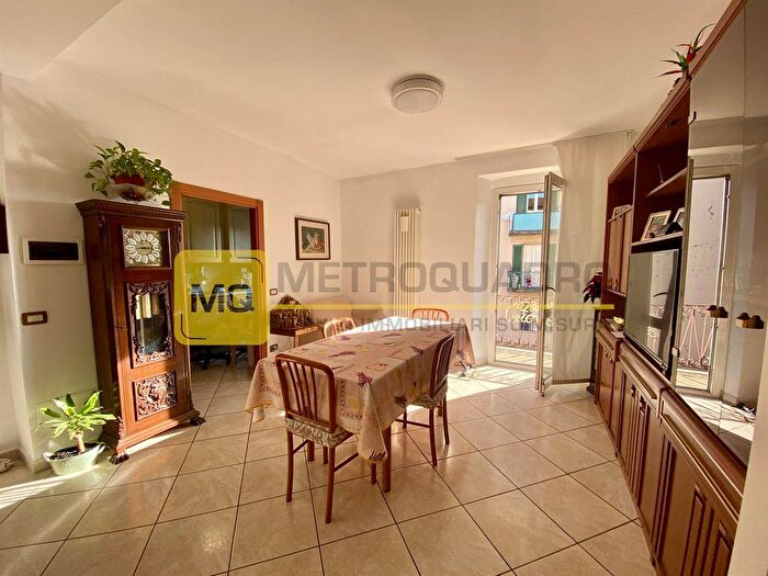 Appartamento trilocale in vendita in Corso Promessi Sposi, Lecco