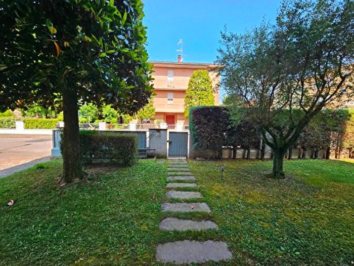 Casa con 6 locali in vendita in Via Giacomo Leopardi, Soliera