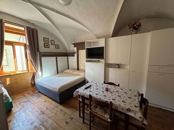 Appartamento in affitto in Via Alberto de Simoni, Centro, Bormio