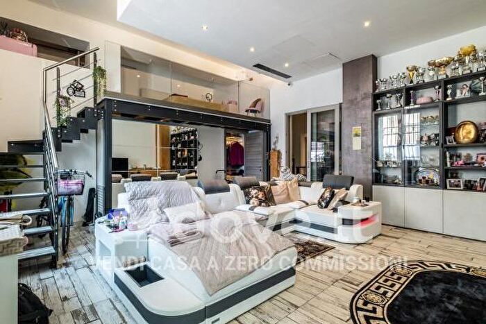 Appartamento bilocale in vendita in Via della Secchia, Bologna