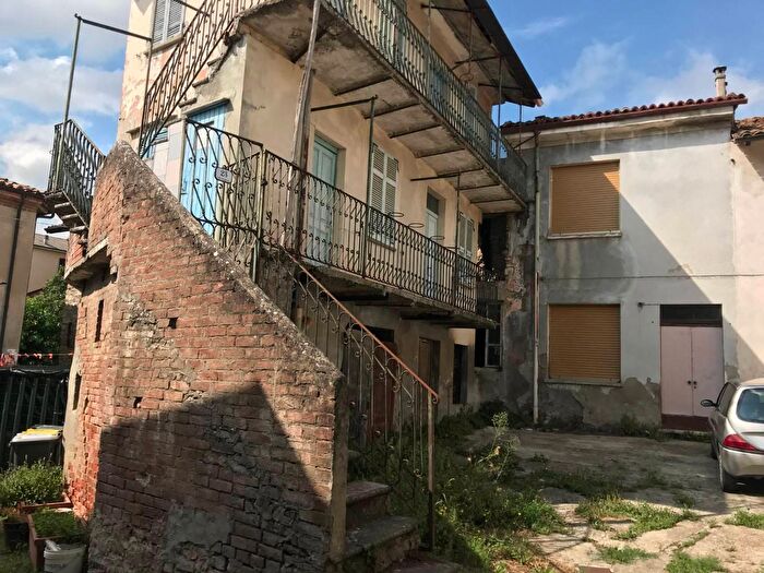Casa con 6 locali in vendita in Novi Via Verdi Arquata Scrivia Tortona Lcitalia, Carezzano