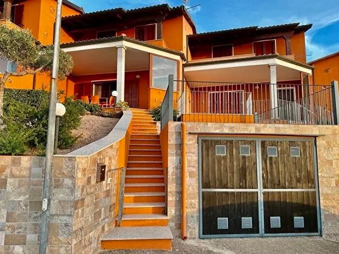 Casa quadrilocale in vendita in Viddalba