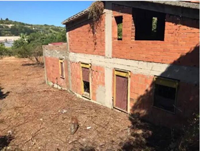 Casa con 6 locali in vendita in Via San Giuseppe Cardà, Roccavaldina