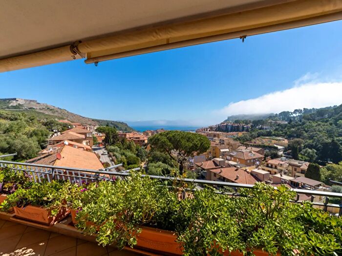 Appartamento con 5 locali in vendita in Via San Paolo della Croce Snc, Monte Argentario