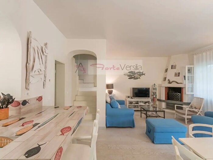 Casa con 5 locali in affitto in Via Risorgimento, Forte Dei Marmi