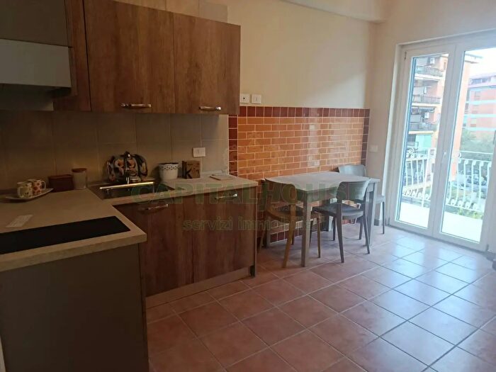 Appartamento monolocale in affitto in Via Renella, Caserta