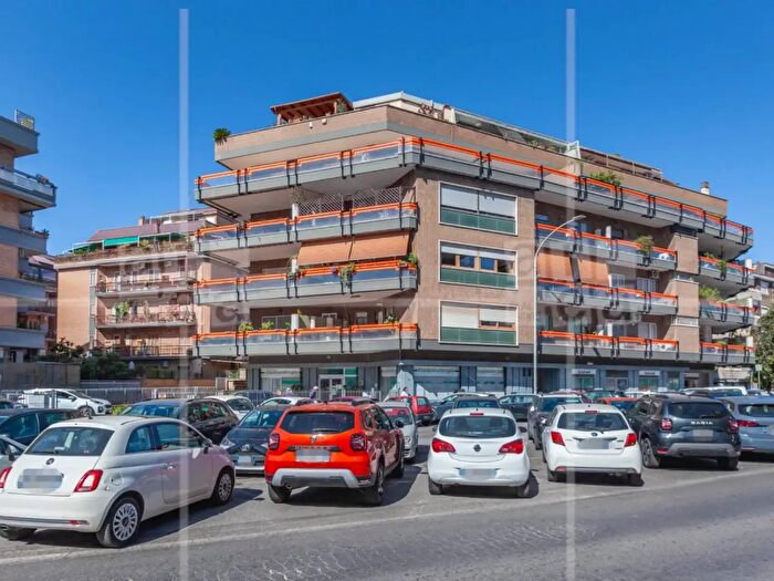 Appartamento quadrilocale in vendita in Roma