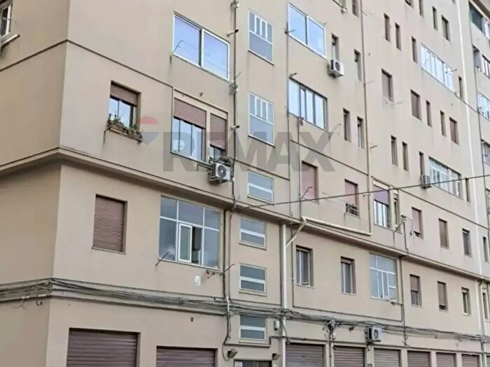 Appartamento con 5 locali in vendita in Caltanissetta