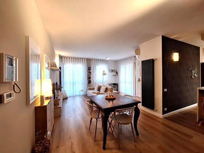 Appartamento trilocale in vendita in Via Silvio Pellico, Mesero