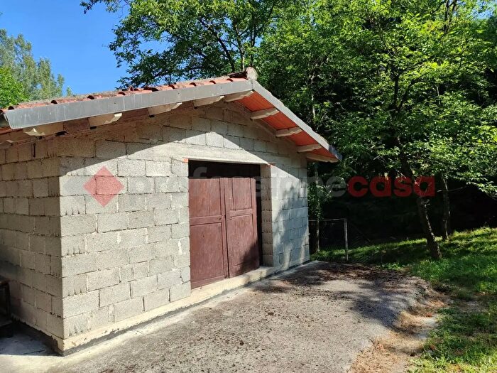 Appartamento monolocale in vendita in Via Nuova Snc, Villa Collemandina