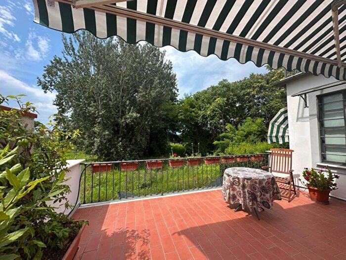 Casa trilocale in affitto in Via Emilia, Centro, Forte dei Marmi