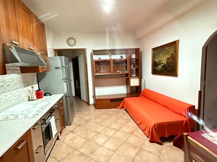 Appartamento trilocale in affitto in Via Rudiano, Ottavia, Roma