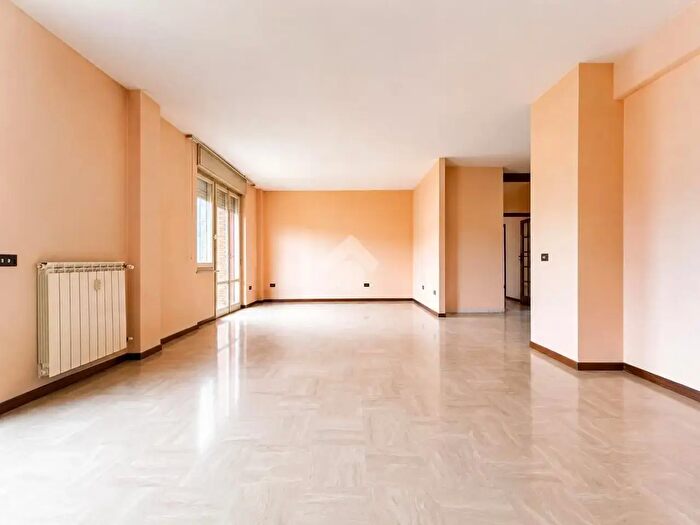 Appartamento trilocale in vendita in Lungonera Bixio, Terni