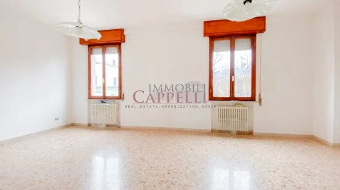 Appartamento con 5 locali in vendita in Via Marinelli, Cesena