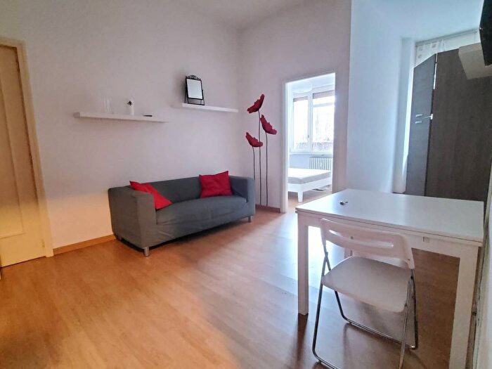 Appartamento trilocale in affitto in Via Lorenzo Bertano, Centro, Cuneo