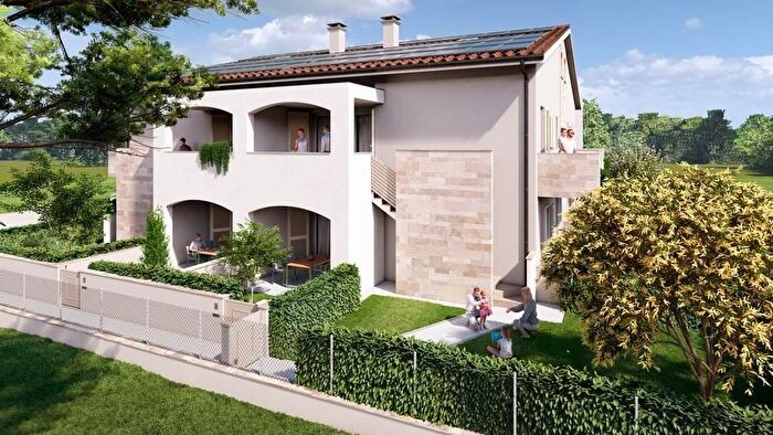 Casa con 5 locali in vendita in Rosignano Marittimo