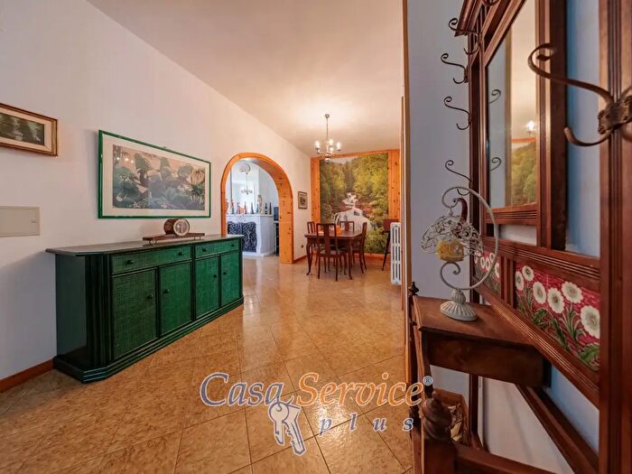 Appartamento con 7 locali in vendita in Via Tiziano, Casarano