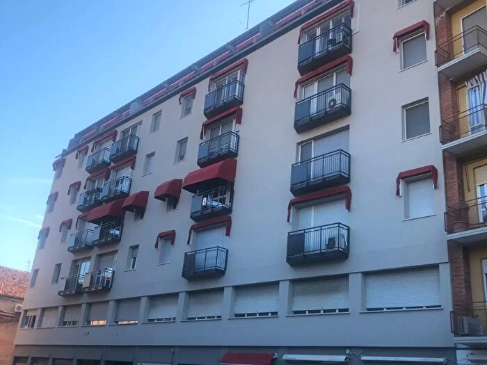 Appartamento con 5 locali in vendita in Contrada della Rosa, Ferrara