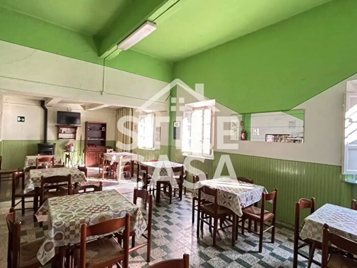 Appartamento con 7 locali in vendita in Lombarda Lammari, Capannori