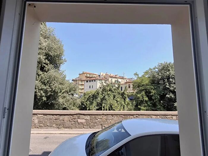 Appartamento quadrilocale in vendita in Via Lungo Il Mugnone, Firenze