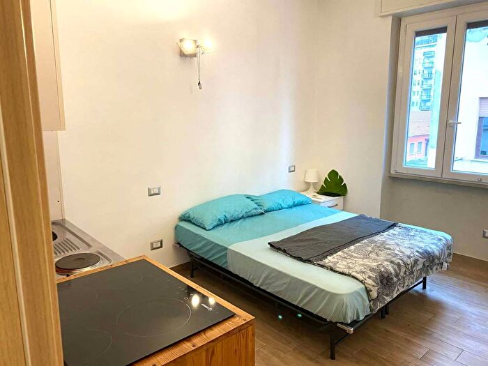 Appartamento in affitto in Via Bordighera, Famagosta, Milano
