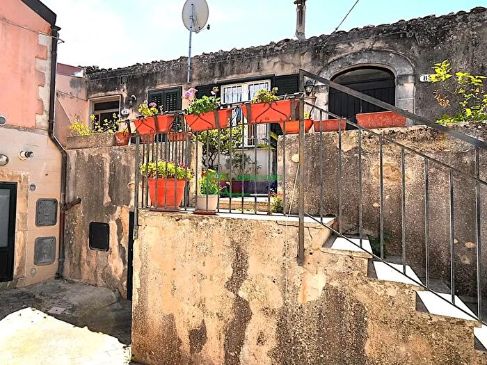 Casa quadrilocale in vendita in Ragusa