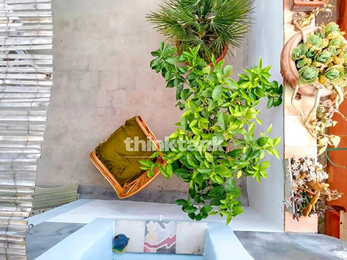 Casa con 10 locali in vendita in Via Cassar Scalia, Pachino