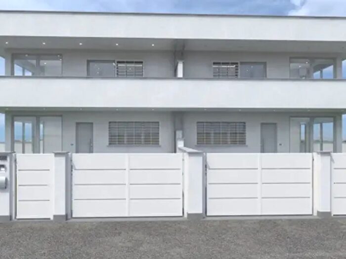 Appartamento trilocale in vendita in Via Luigi Cochetti, Roma