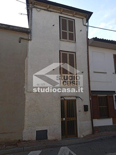 Casa trilocale in vendita in Via Lotario, Corteolona e Genzone