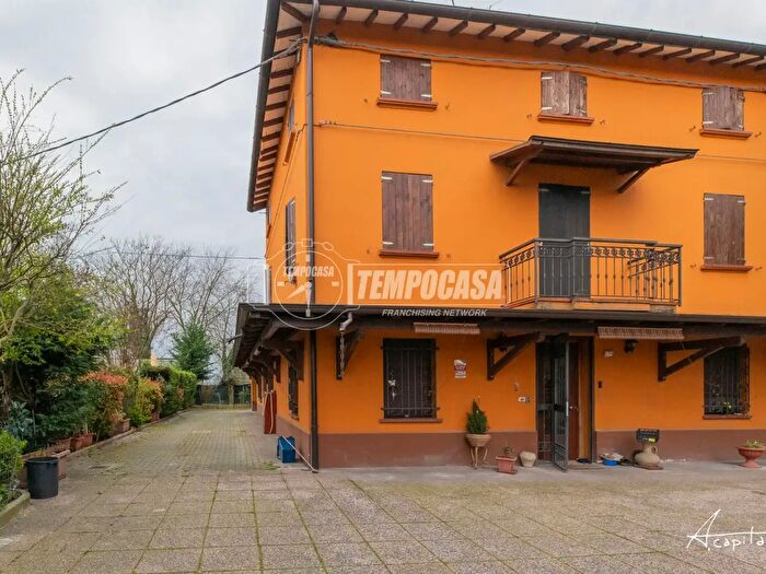 Casa con 5 locali in vendita in Via Roma, San Martino In Rio