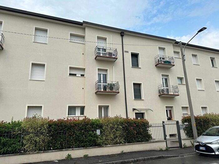 Appartamento bilocale in affitto in Via degli Artigiani, SantAnna, Brescia