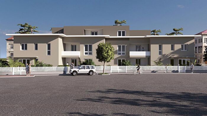 Appartamento con 5 locali in vendita in Iesi, Ravenna