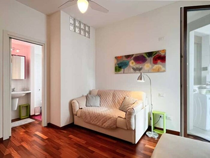 Appartamento monolocale in affitto in Corso Lodi, Lodi Brenta, Milano