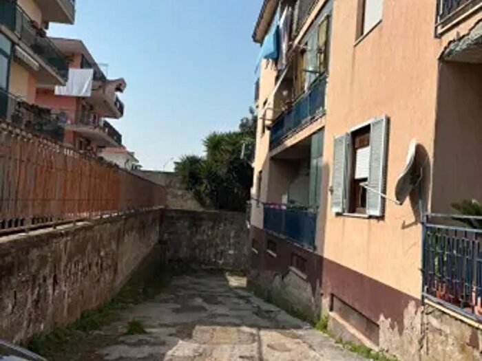 Appartamento trilocale in vendita in Via Provinciale Teverola Casaluce, Casaluce