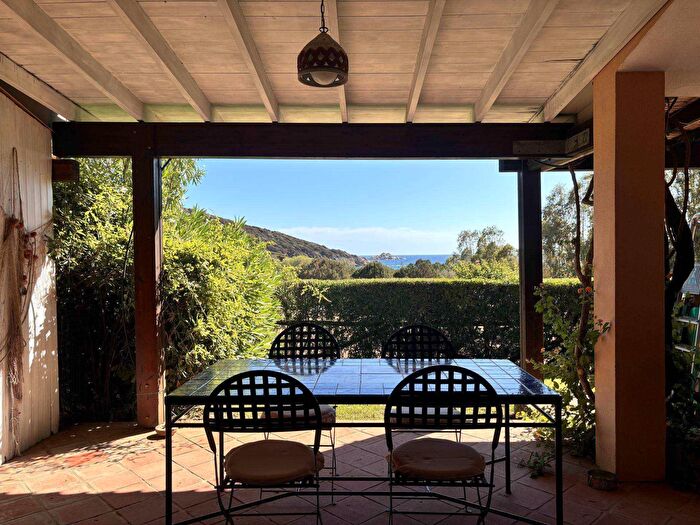 Appartamento con 5 locali in affitto in Teulada